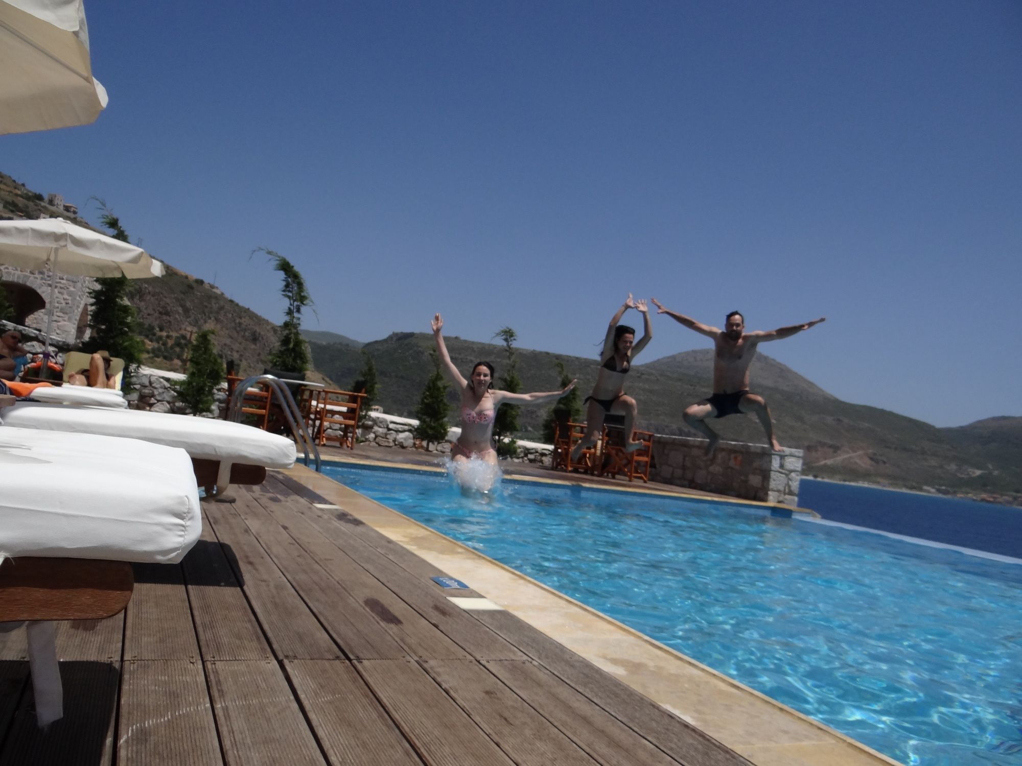 Εn Plo Luxury Suites Karavostasi  Exterior photo