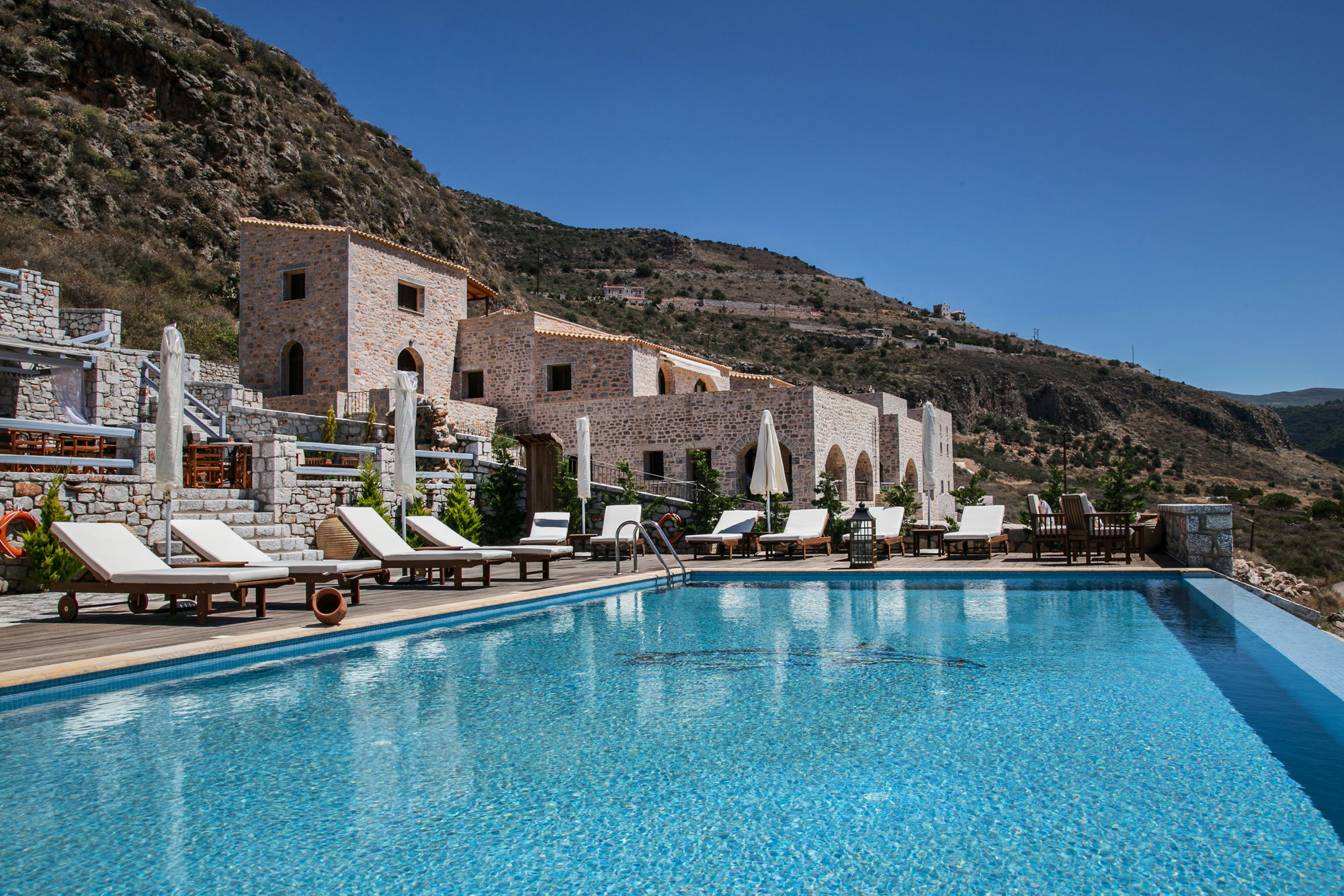 Εn Plo Luxury Suites Karavostasi  Exterior photo